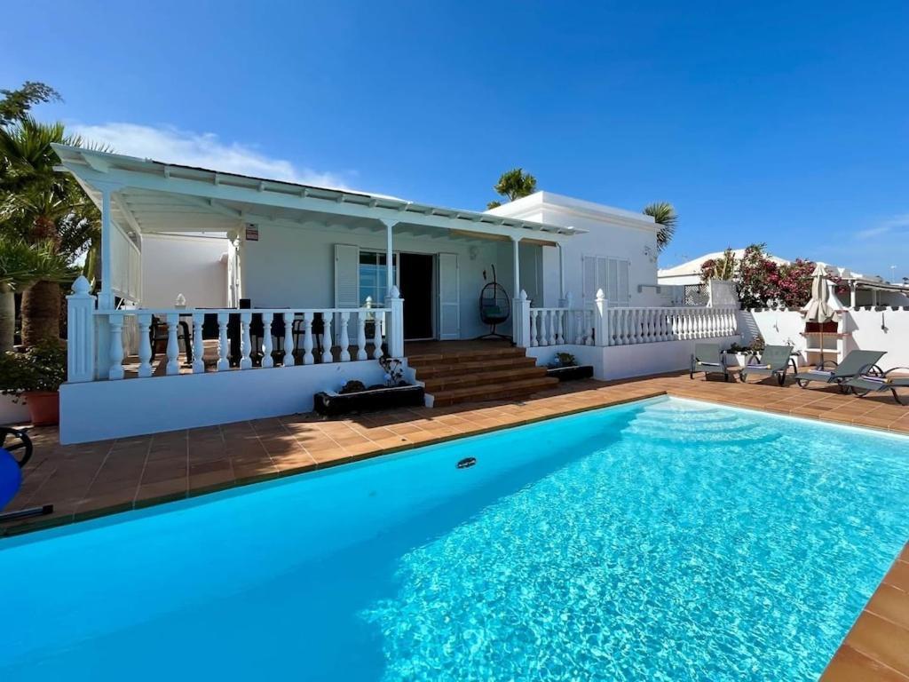 Villa Barquito By Jk Lanzarote Пуэрто дель Кармен Экстерьер фото